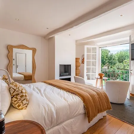 Taman, 5 Chambres, Proche Et Centre-ville Villa