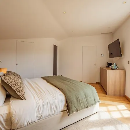 Taman, 5 Chambres, Proche Et Centre-ville * סן טרופז